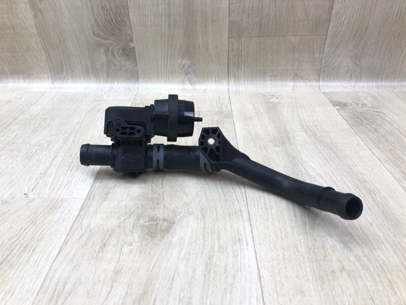 Клапан системы охлаждения MERCEDES C-CLASS W205 16-21 2017 M274920 2.0L A 274 200 24 51 Б/У