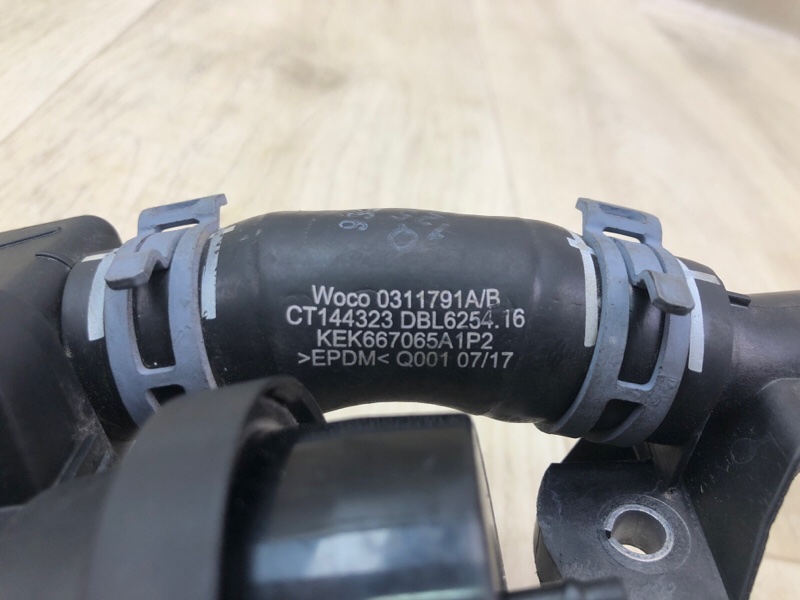 Клапан системы охлаждения C-CLASS W205 16-21 2017 M274920 2.0L