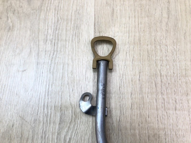 Щуп C-CLASS W205 16-21 2017 M274920 2.0L