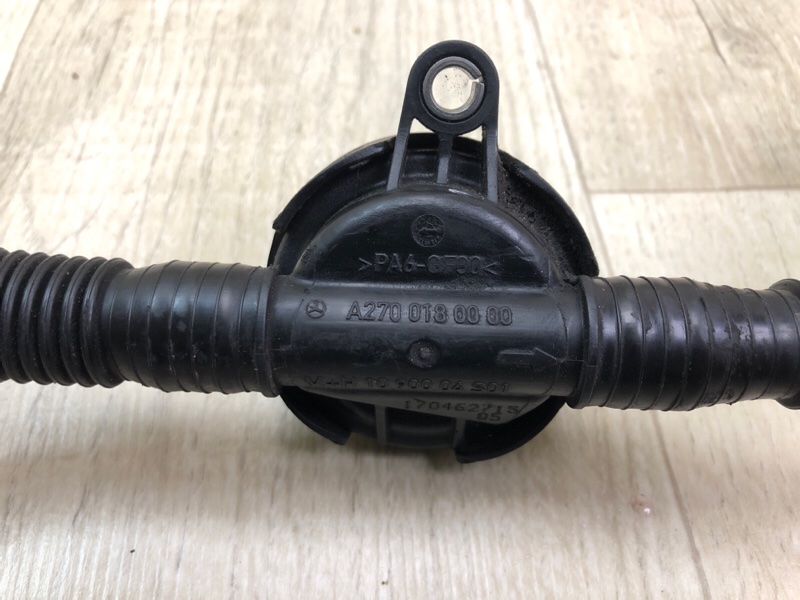 Патрубок впускной системы C-CLASS W205 16-21 2017 M274920 2.0L