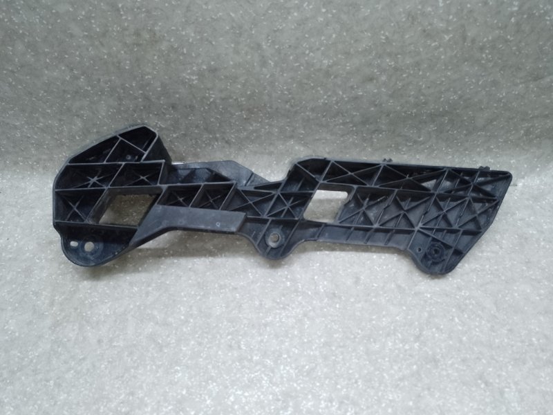 Кронштейн переднего бампера (под фарой) правый ES350 06-12 2006 3.5 2GR-FE