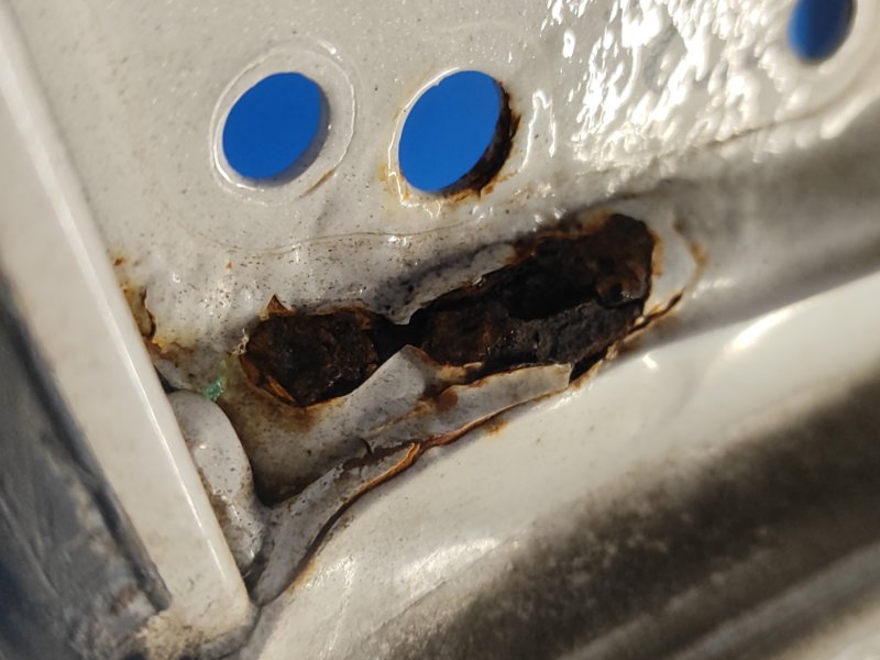 Дверь передняя правая ELANTRA MD 10-15