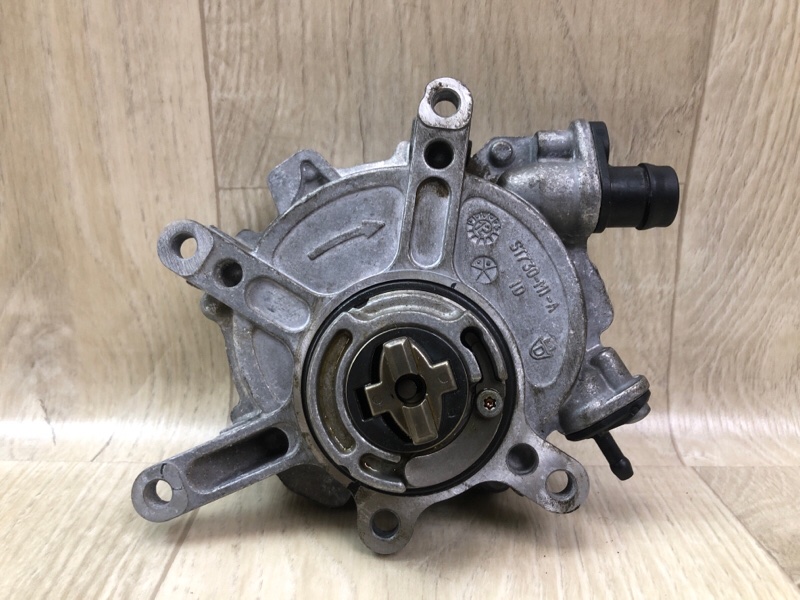 Вакуумный насос GL-CLASS X166 12-16 2012 M278928 4.7L Вакуумный насос GL-CLASS X166 12-16 2012 M278928 4.7L