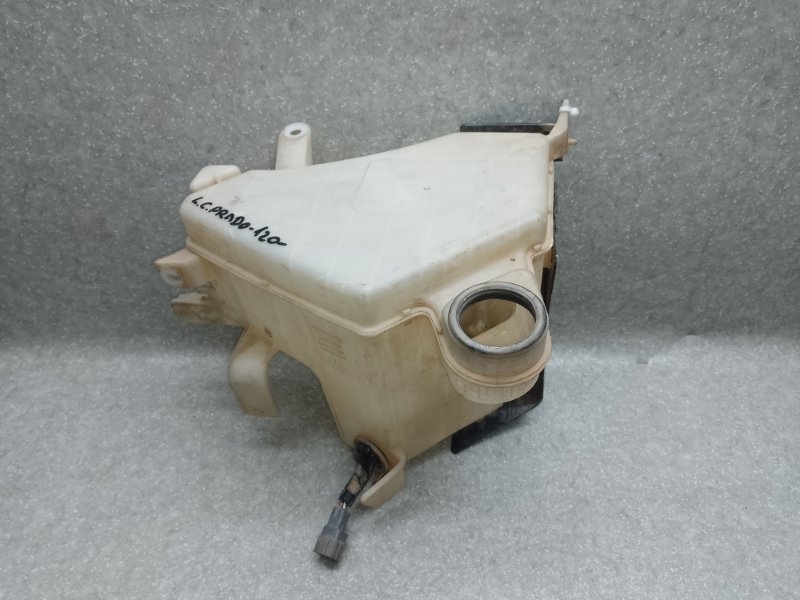 Бачок омывателя TOYOTA LAND CRUISER PRADO 120 02-09 85315--60300 Б/У