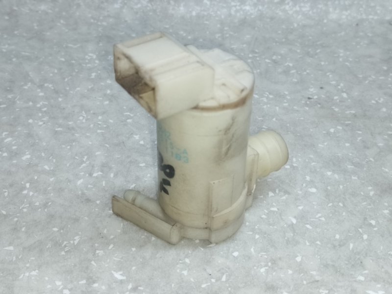 Насос омывателя стекла передний NISSAN X-TRAIL T30 01-07 28920-50Y00 Б/У