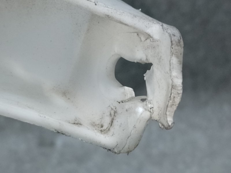 Бачок омывателя CAMRY 40 06-11