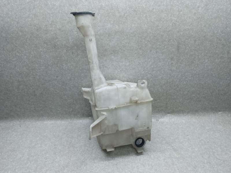 Бачок омывателя CAMRY 40 06-11