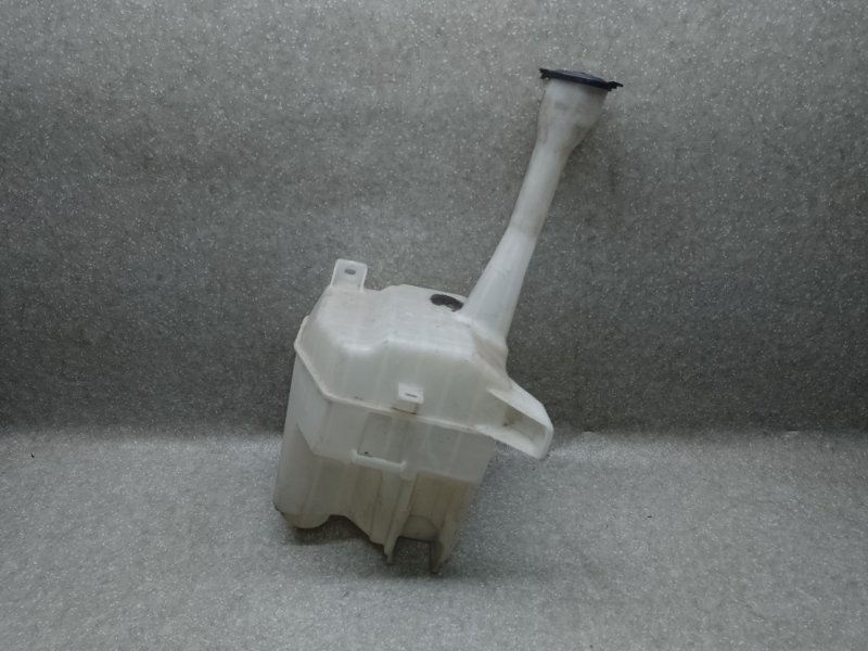 Бачок омывателя CAMRY 40 06-11