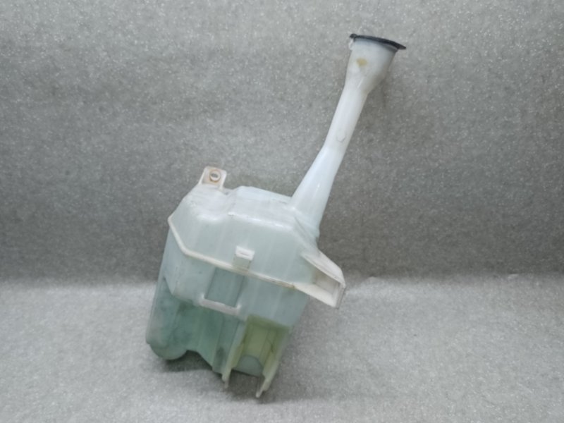 Бачок омывателя CAMRY 40 06-11