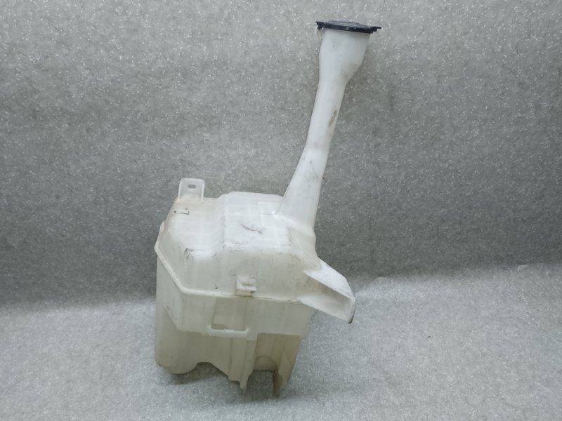 Бачок омывателя CAMRY 40 06-11