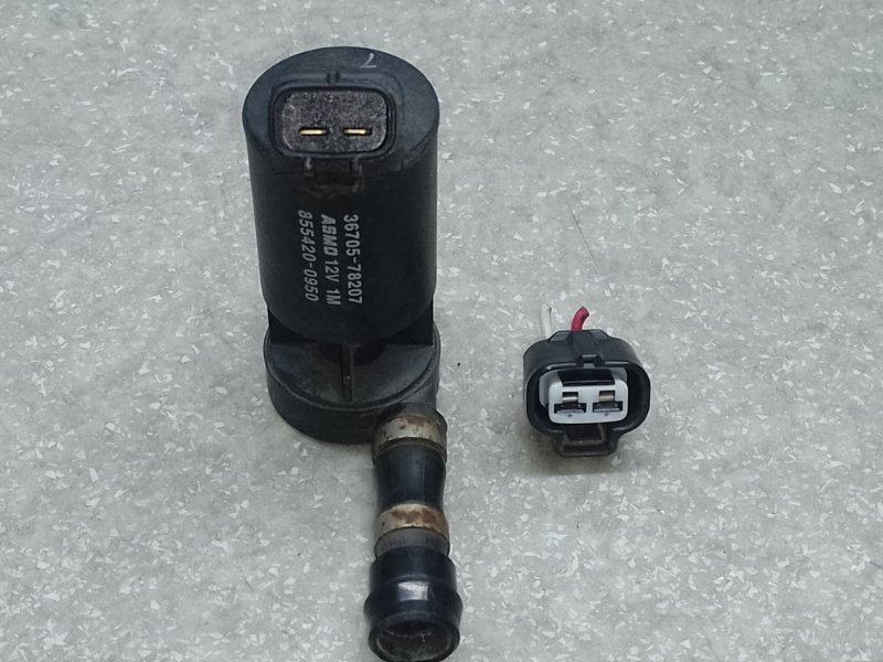 Насос омывателя фар CAMRY 40 06-11