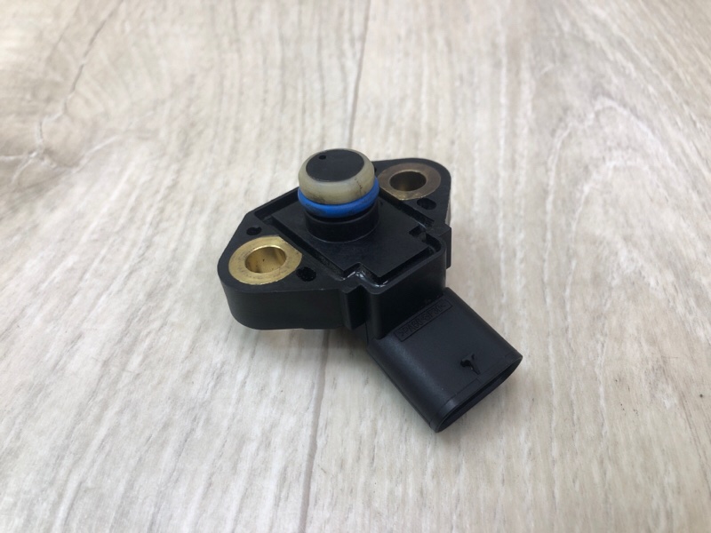 Клапан вентиляции топливного бака GL-CLASS X166 12-16 2012 M278928 4.7L Клапан вентиляции топливного бака GL-CLASS X166 12-16 2012 M278928 4.7L