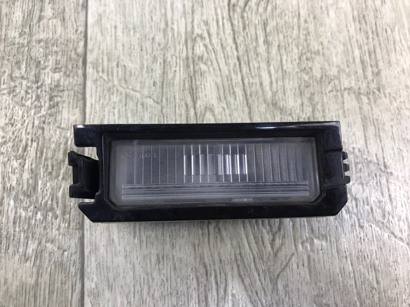 Подсветка номера правая KIA RIO FB 17- 2019 1.6 G4FM 92502-F6000 Б/У