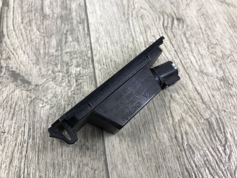 Подсветка номера правая RIO FB 17- 2019 1.6 G4FM