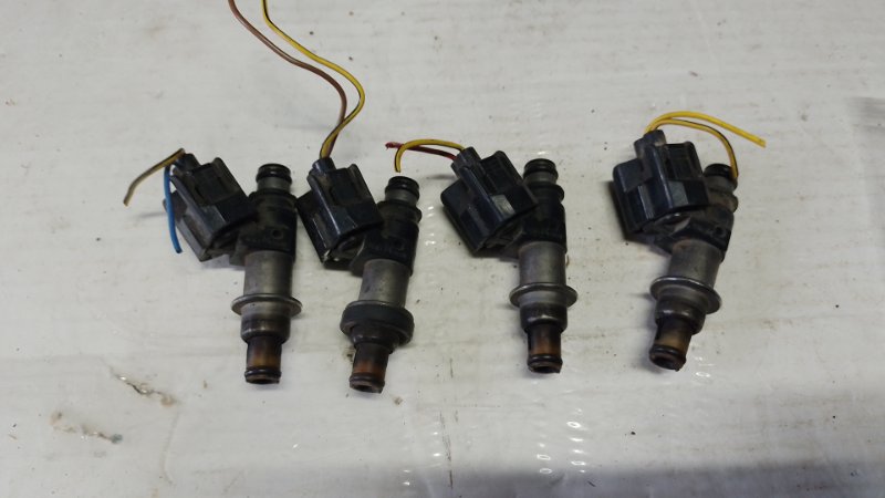 Форсунка топливная HONDA SHUTTLE 95-99 Б/У