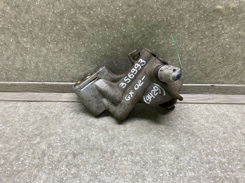 Запчасть кронштейн масляного фильтра LEXUS GX470 02-09 2004 4.7 2UZFE 15609-50130 Б/У Кронштейн масляного фильтра LEXUS GX470 02-09 2004 4.7 2UZFE 15609-50130 Б/У