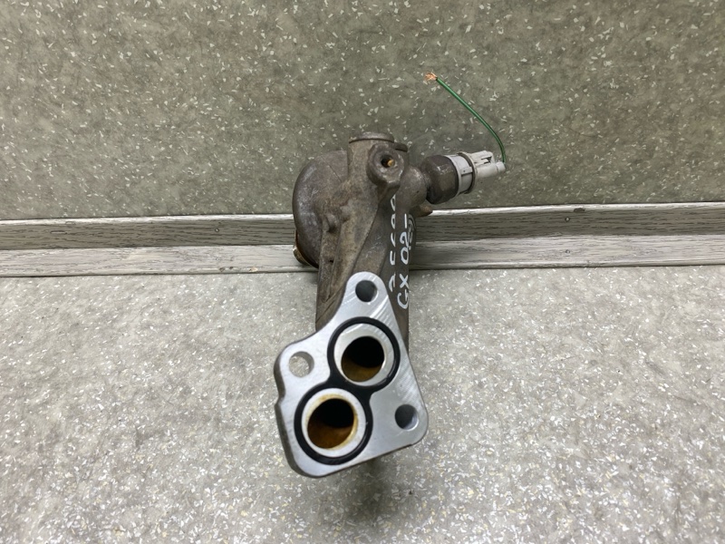 Кронштейн масляного фильтра LEXUS GX470 02-09 4.7 2UZFE Кронштейн масляного фильтра LEXUS GX470 02-09 4.7 2UZFE