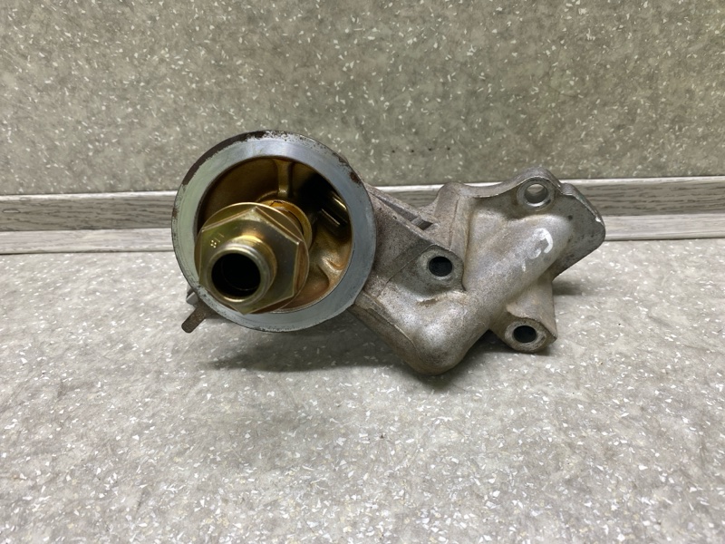 Кронштейн масляного фильтра GX470 02-09 2004 4.7 2UZFE Кронштейн масляного фильтра GX470 02-09 2004 4.7 2UZFE