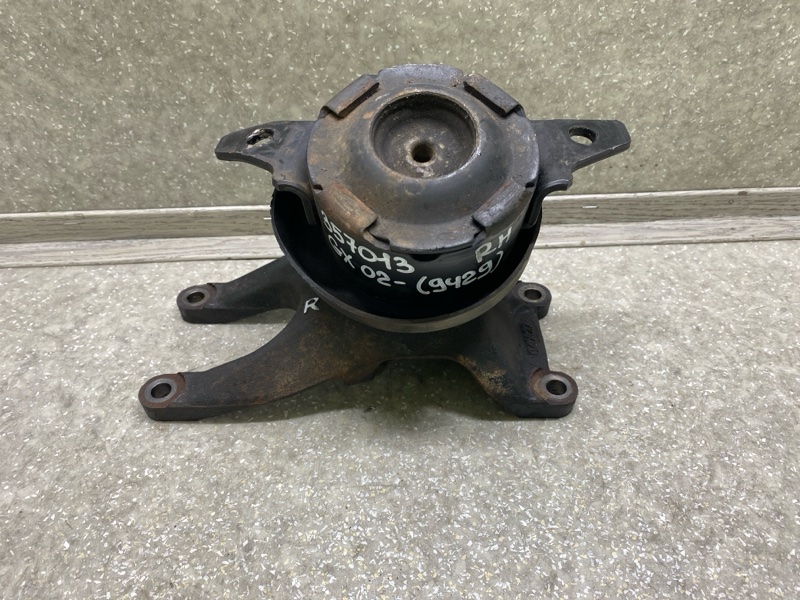 Подушка двигателя правая LEXUS GX470 02-09 2004 4.7 2UZFE 12361-50190 Б/У