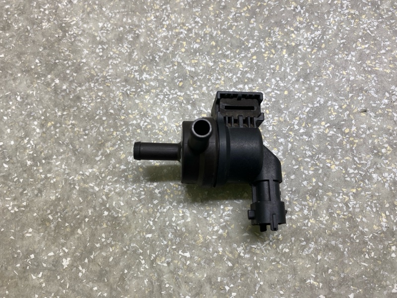 Клапан абсорбера HYUNDAI ELANTRA GD 12-17 2015 ХЭТЧБЭК 2.0 G4NC 28910-2E000 Б/У