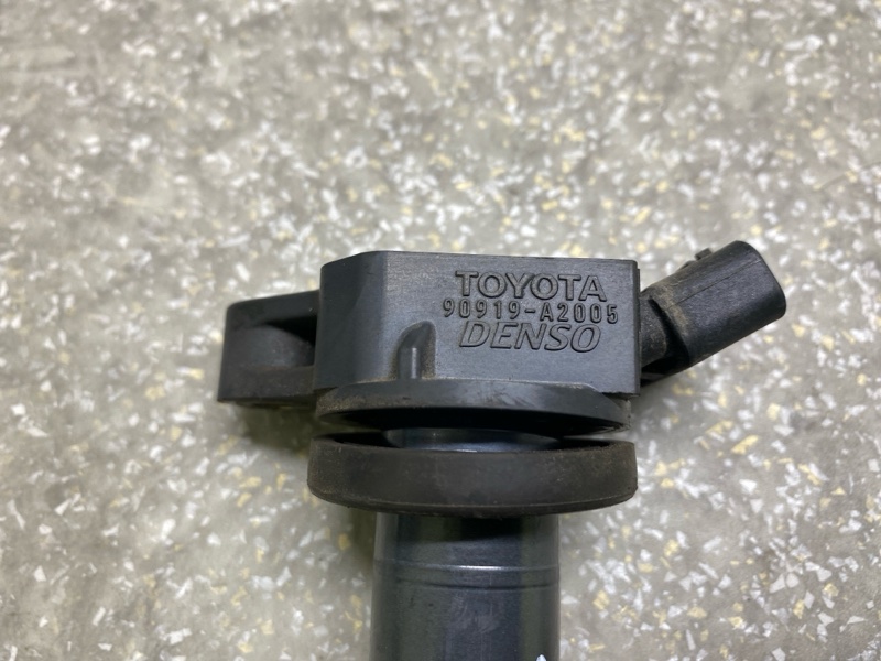 Катушка зажигания CAMRY 55 14-17 2014 2.5 2ARFE