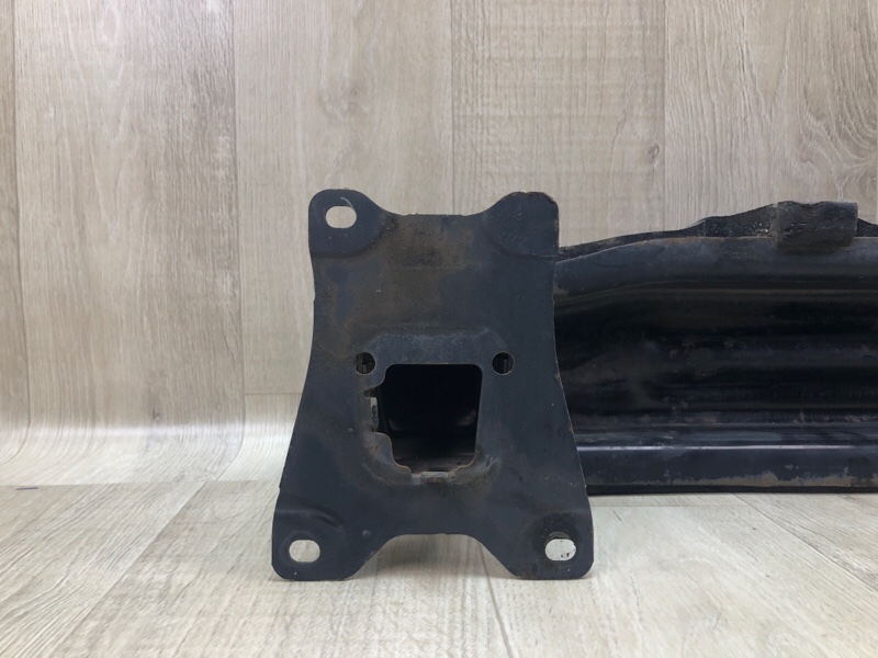 Усилитель заднего бампера JETTA USA 10-17 JETTA USA 10-17 2.5