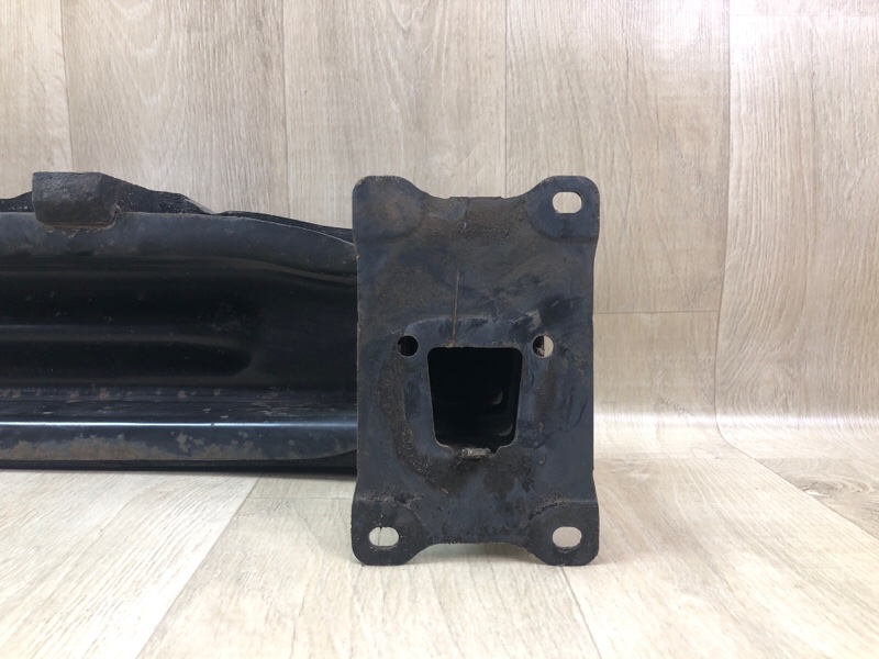 Усилитель заднего бампера JETTA USA 10-17 JETTA USA 10-17 2.5