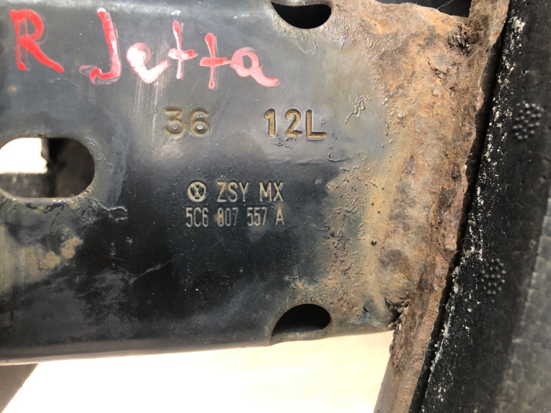 Усилитель заднего бампера JETTA USA 10-17 JETTA USA 10-17 2.5