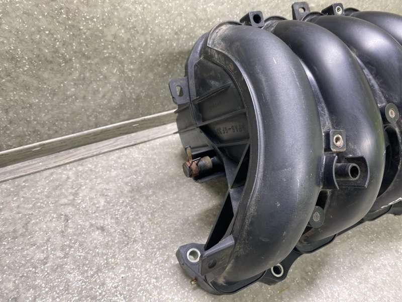 Коллектор впускной CAMRY 40 06-11 2009 2.4 2AZFXE