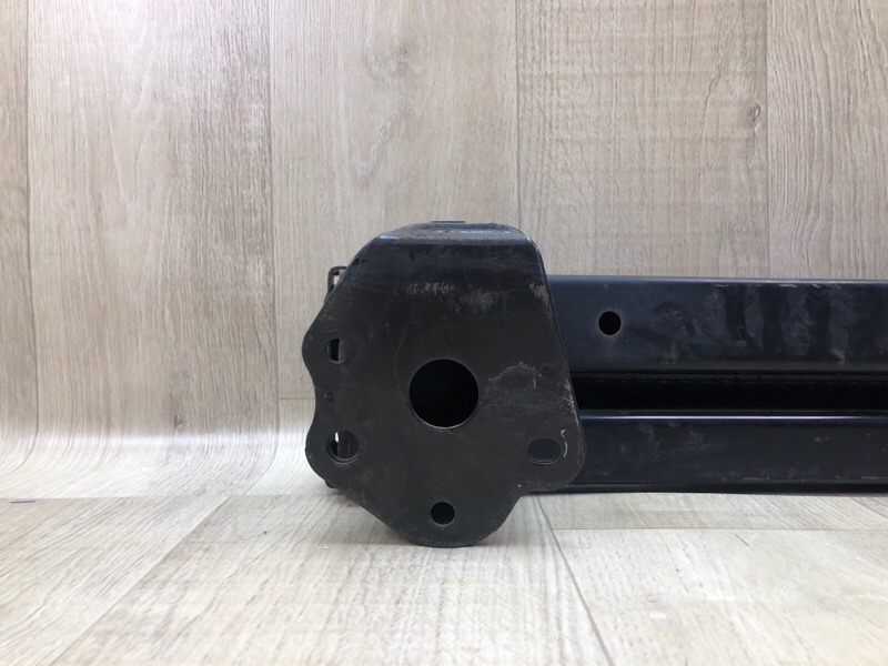 Усилитель заднего бампера COROLLA 150 06-13 2011 1.8 2ZRFE