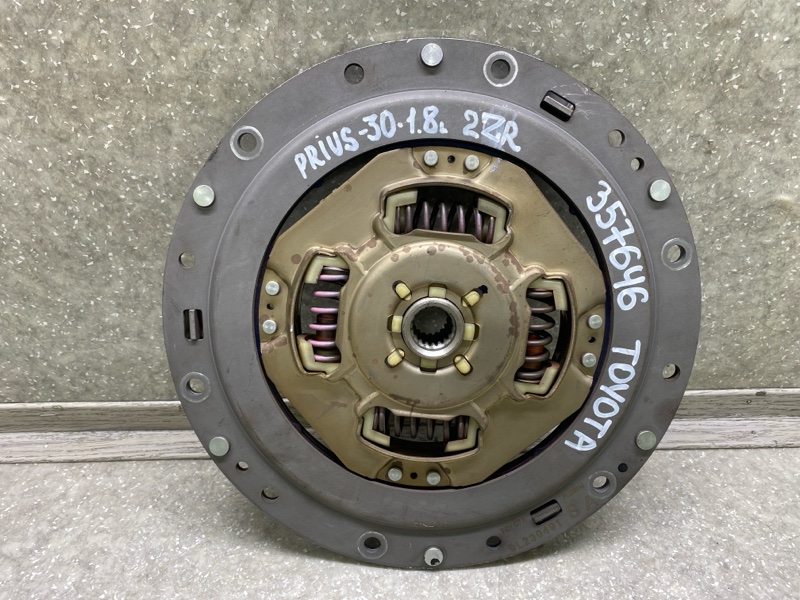 Диск сцепления TOYOTA PRIUS - 30 09-17 1.8 2ZR-FXE 31270-47060 Б/У