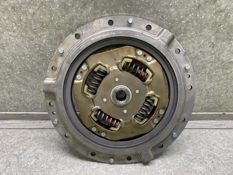 Диск сцепления PRIUS - 30 09-17 1.8 2ZR-FXE