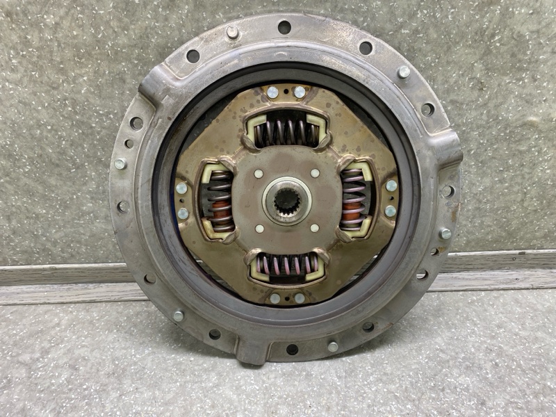 Диск сцепления PRIUS - 30 09-17 1.8 2ZR-FXE