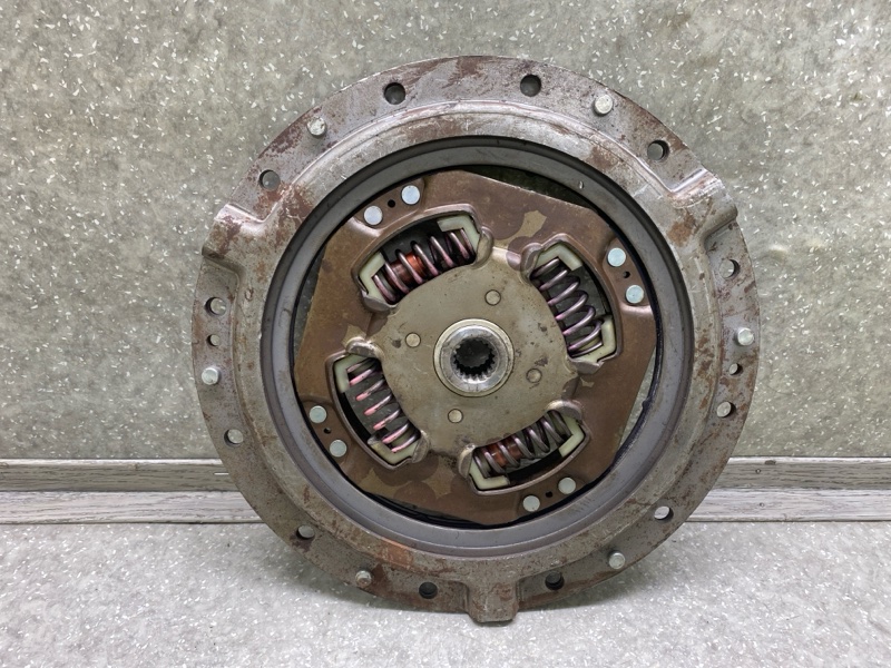 Диск сцепления PRIUS - 30 09-17 1.8 2ZR-FXE