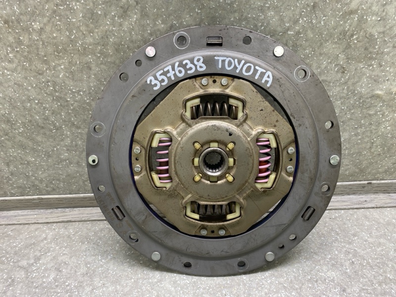 Диск сцепления TOYOTA PRIUS - 30 09-17 1.8 2ZR-FXE 31270-47060 Б/У