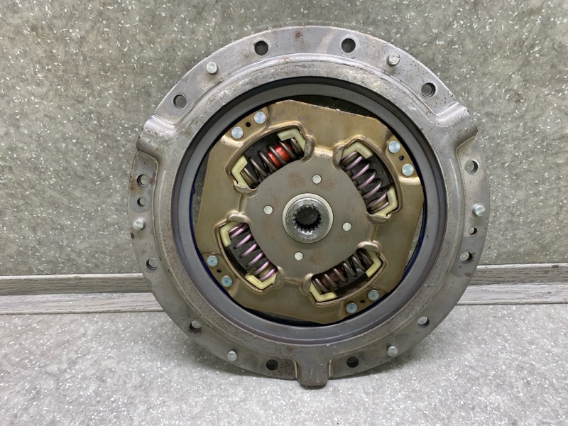 Диск сцепления PRIUS - 30 09-17 1.8 2ZR-FXE