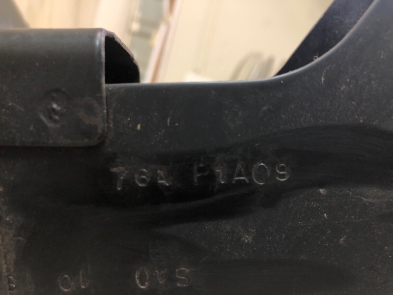 Балка под радиатор ESCAPE 12-19 2018 T15HDTX Балка под радиатор ESCAPE 12-19 2018 T15HDTX