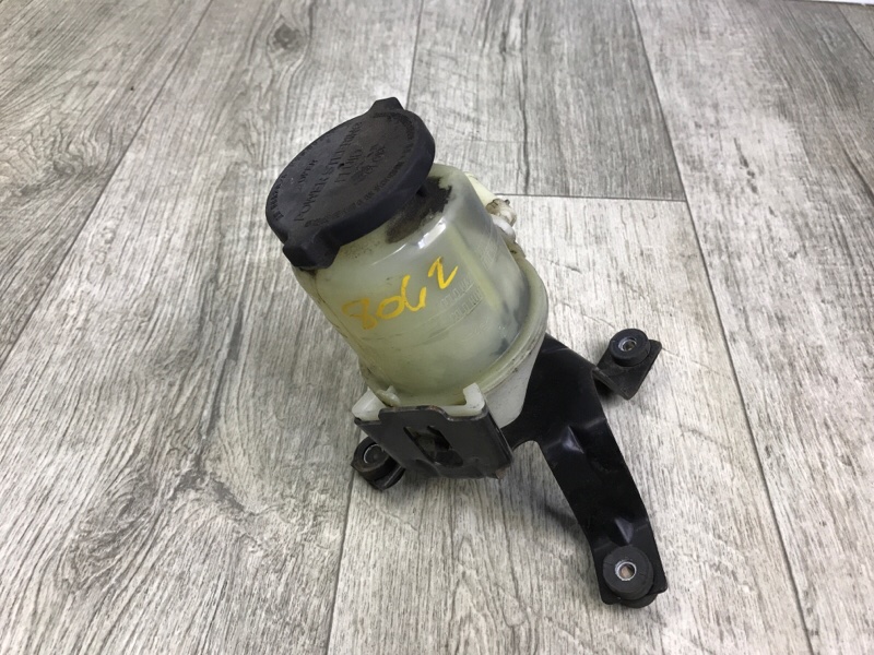 Бачок ГУР TACOMA 05-15 2015 4.0 1GRFE Бачок ГУР TACOMA 05-15 2015 4.0 1GRFE