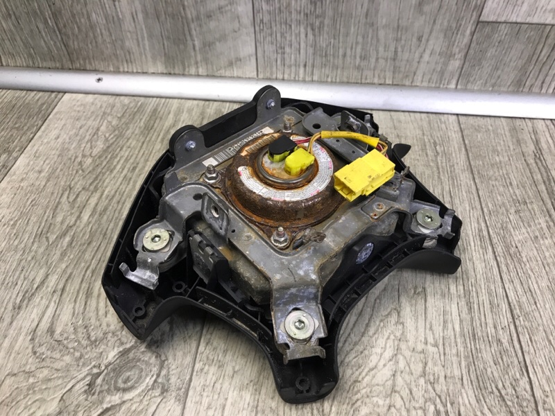 Подушка безопасности в руль OUTLANDER 03-07 Подушка безопасности в руль OUTLANDER 03-07