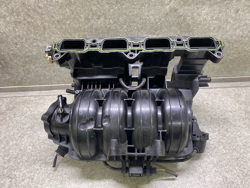 Коллектор впускной SORENTO UM 14- 2015 2.4 G4KJ