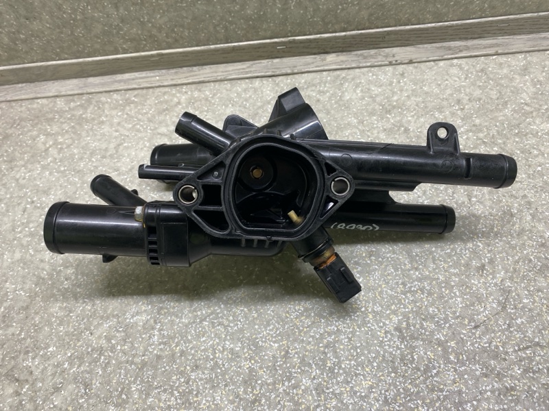 Термостат SORENTO UM 14- 2015 2.4 G4KJ