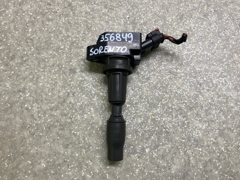 Запчасть катушка зажигания KIA SORENTO UM 14- 2015 2.4 G4KJ 27300-2GGA0 Б/У Катушка зажигания KIA SORENTO UM 14- 2015 2.4 G4KJ 27300-2GGA0 Б/У