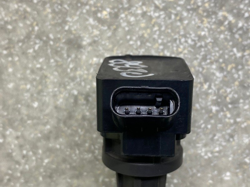 Катушка зажигания SORENTO UM 14- 2015 2.4 G4KJ Катушка зажигания SORENTO UM 14- 2015 2.4 G4KJ