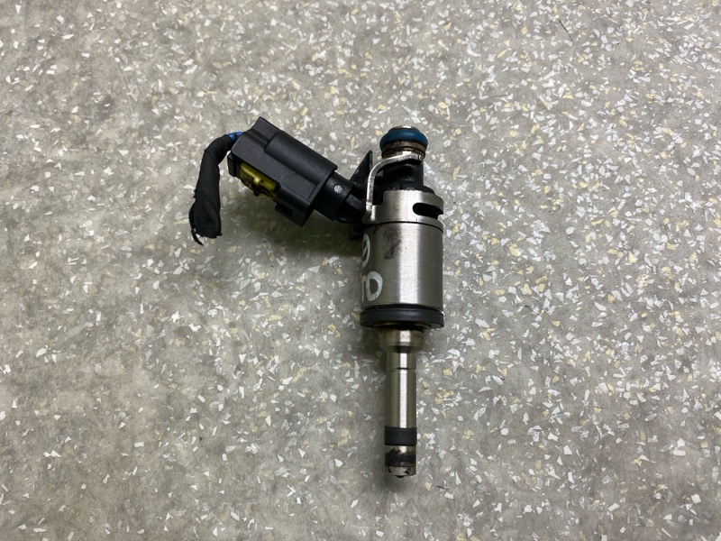 Форсунка топливная SORENTO UM 14- 2015 2.4 G4KJ