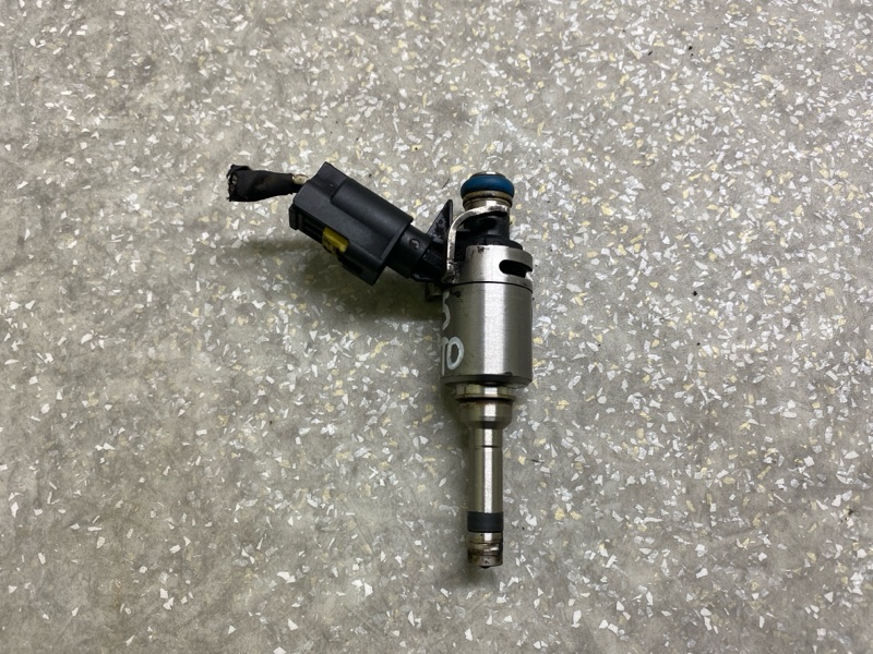 Форсунка топливная SORENTO UM 14- 2015 2.4 G4KJ