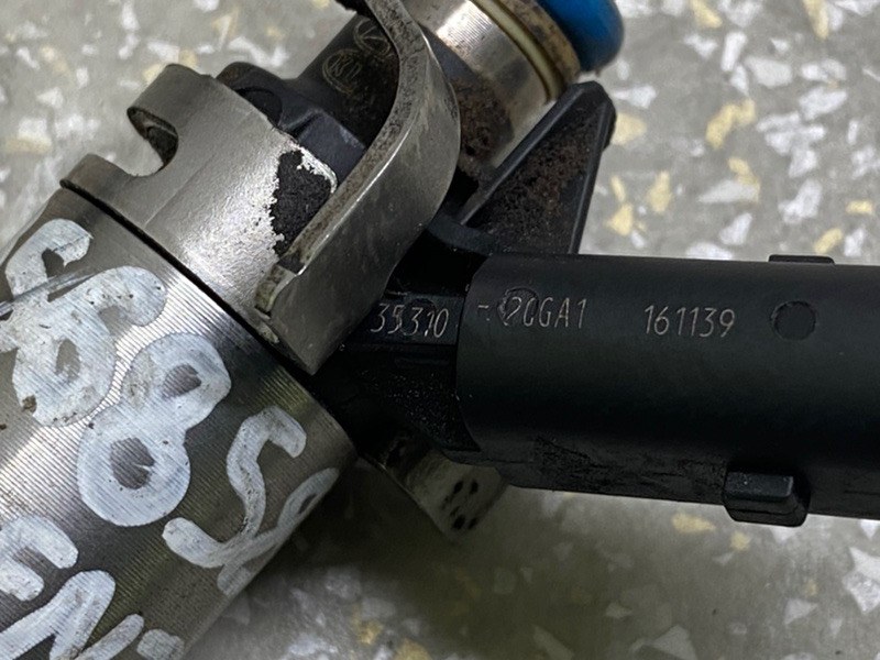 Форсунка топливная SORENTO UM 14- 2015 2.4 G4KJ