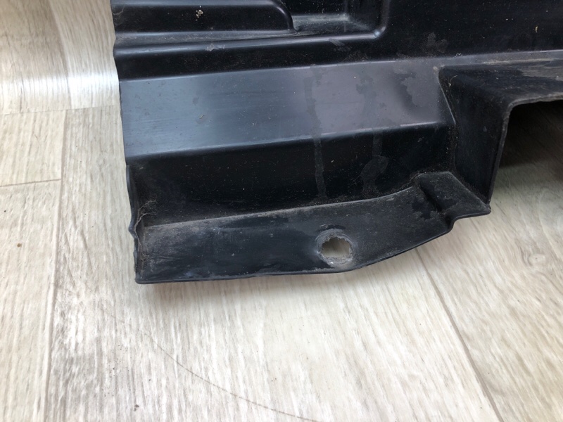 Дефлектор радиатора X-TRAIL/ROGUE T32 13-20