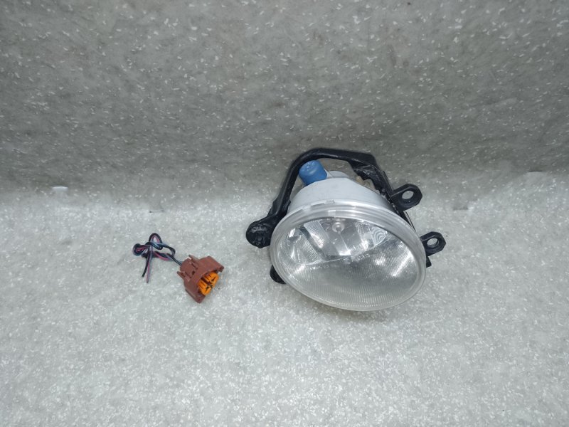 Противотуманная фара правая LEGACY BN 14-18 2014 2.5 FB25B