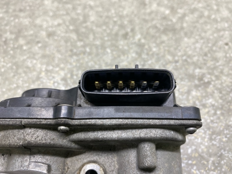 Дроссельная заслонка CT200 11-17 2013 1.8 2ZRFXE