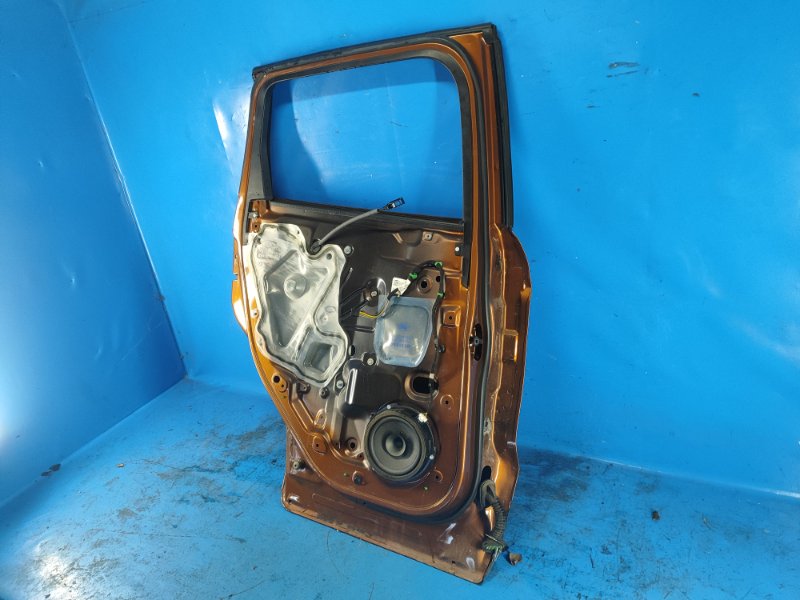 Дверь задняя левая ESCAPE 12-19